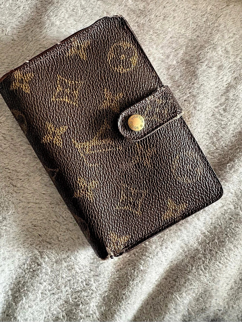 Louis Vuitton Monogram Compact Wallet AUTHENTIC/Vintage